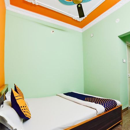 Spot On Devlok Guest House Patna  Esterno foto