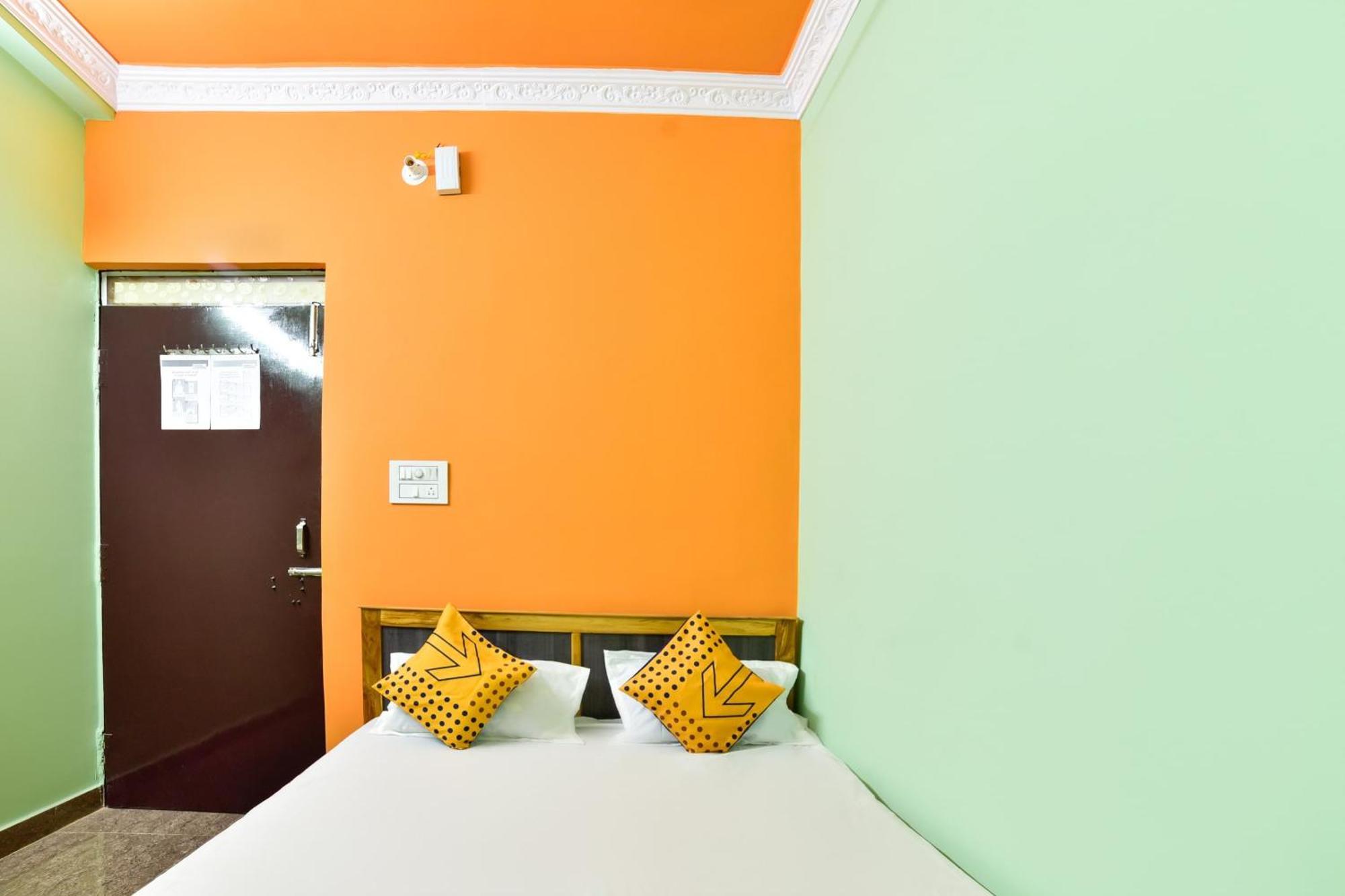 Spot On Devlok Guest House Patna  Esterno foto