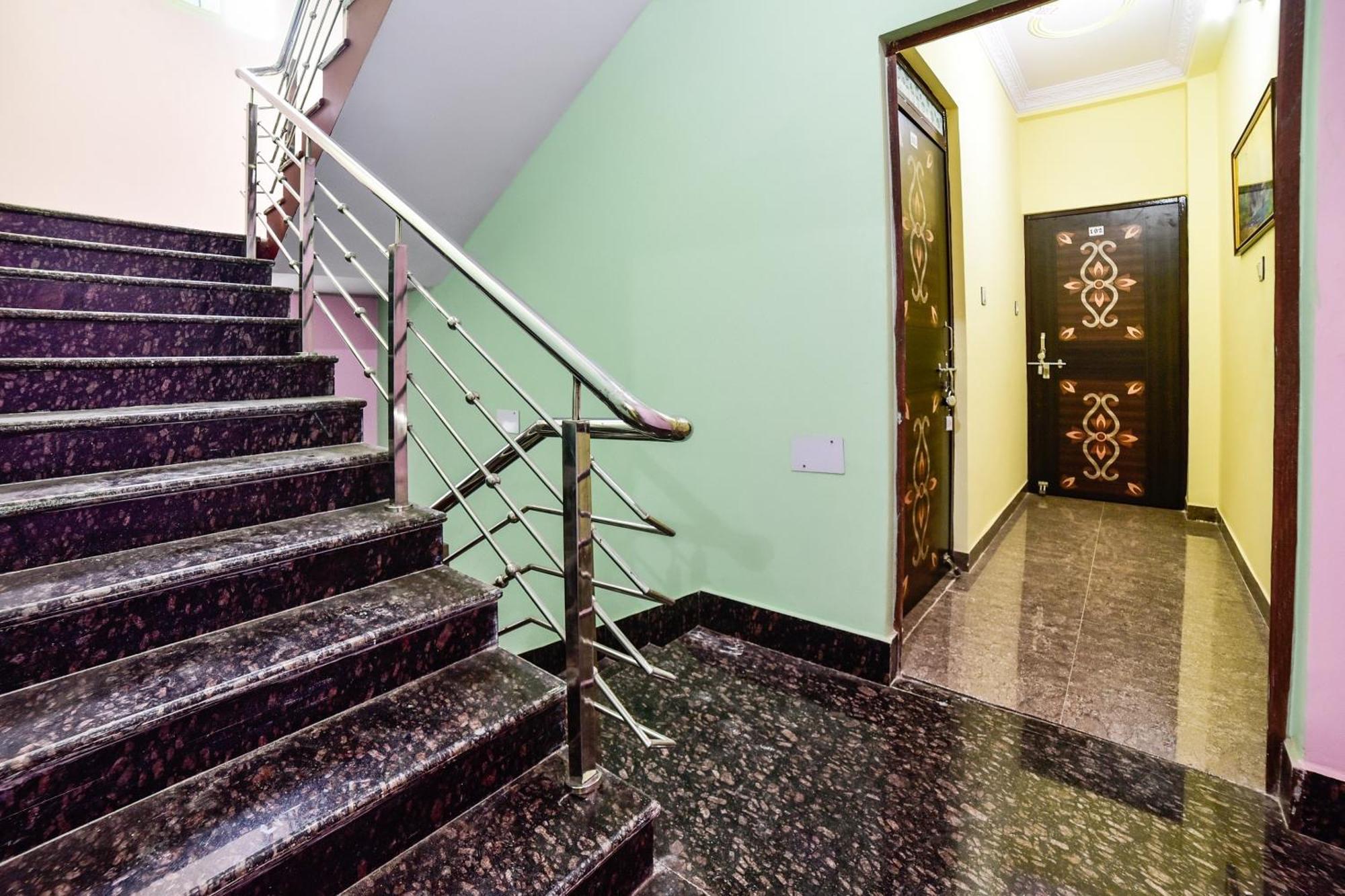 Spot On Devlok Guest House Patna  Esterno foto