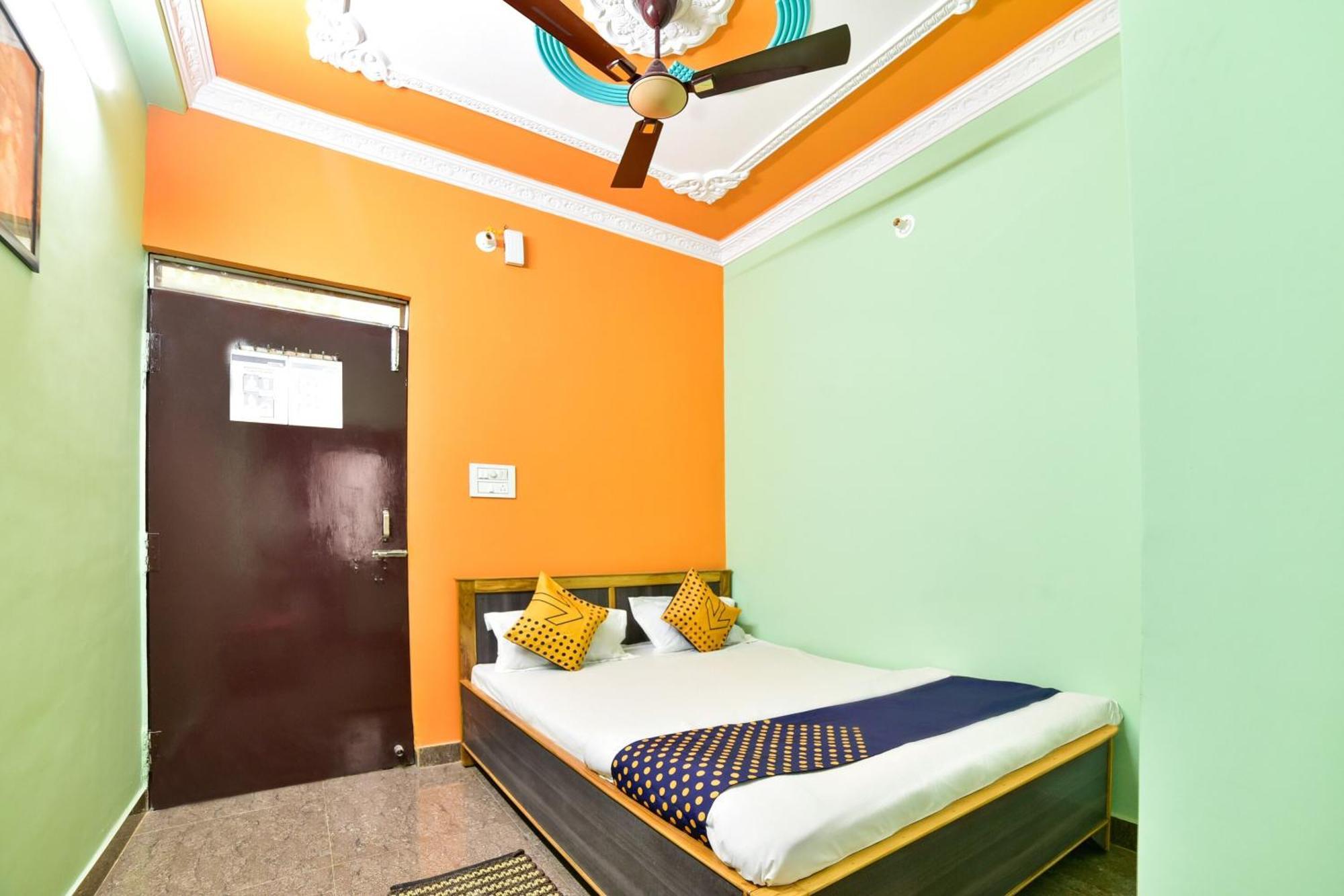 Spot On Devlok Guest House Patna  Esterno foto